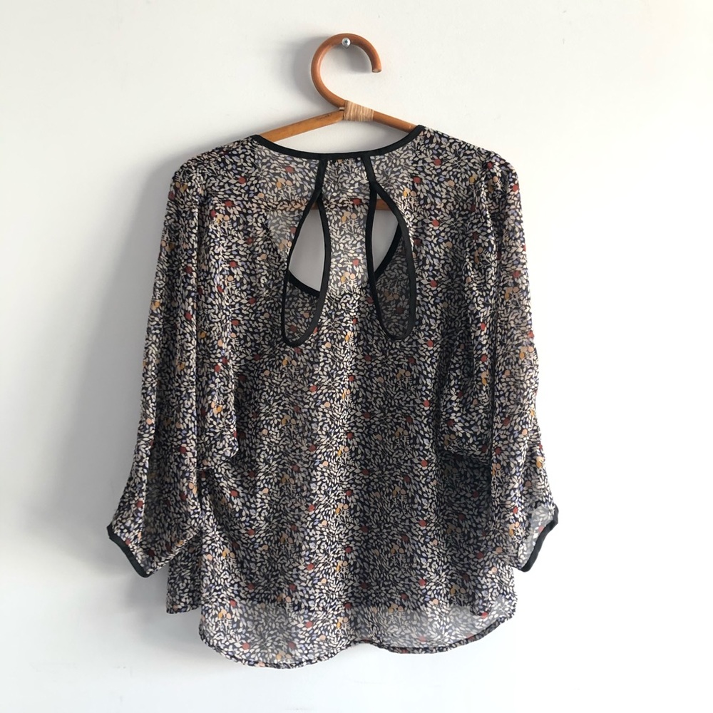 Bar III Keyhole Sheer LS Blouse Floral Leaf S - Picture 5 of 8